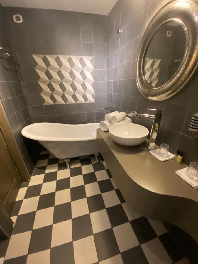 Hotel Gounod Saint-Rémy-de-Provence Esterno foto