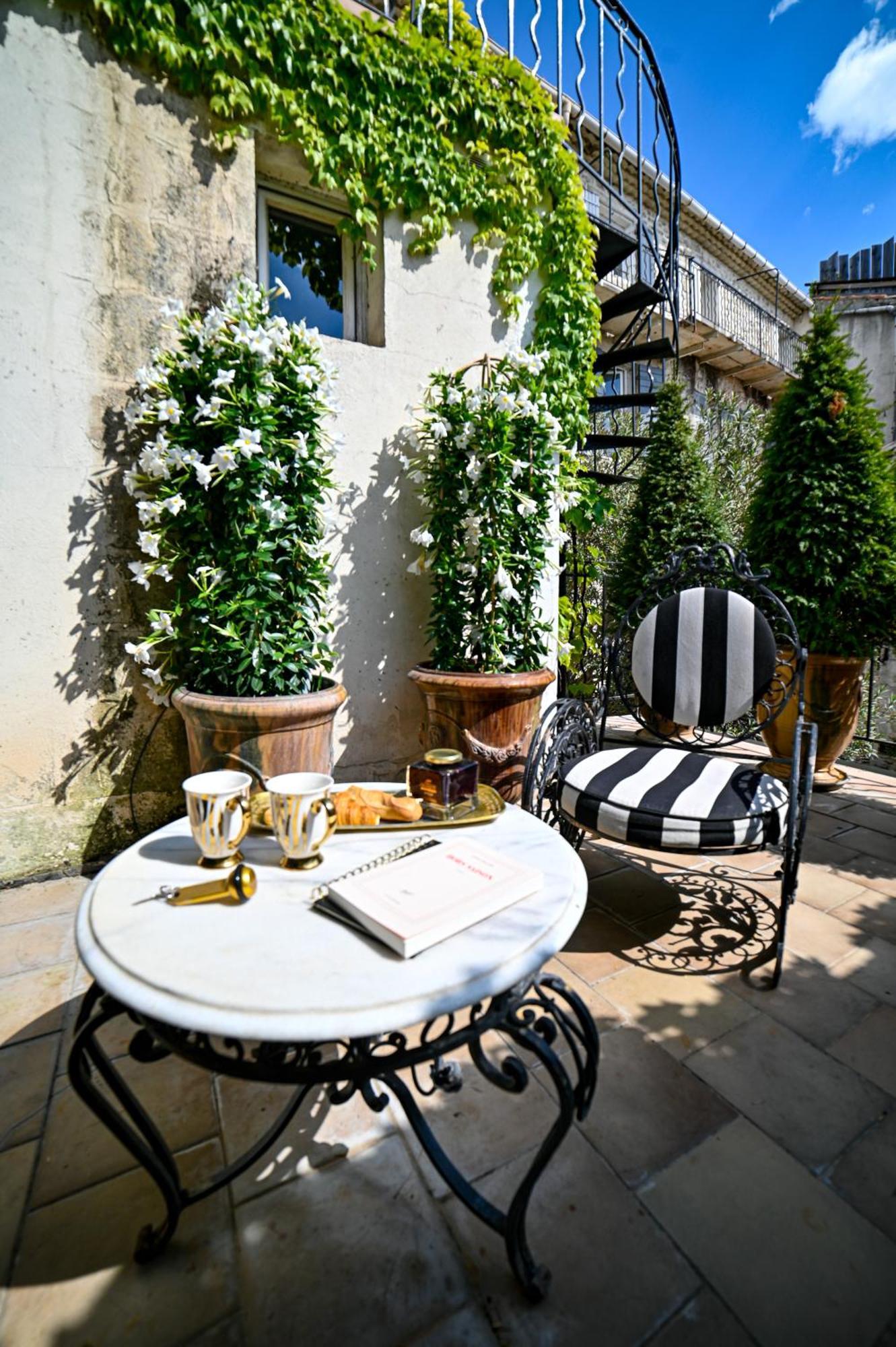 Hotel Gounod Saint-Rémy-de-Provence Esterno foto