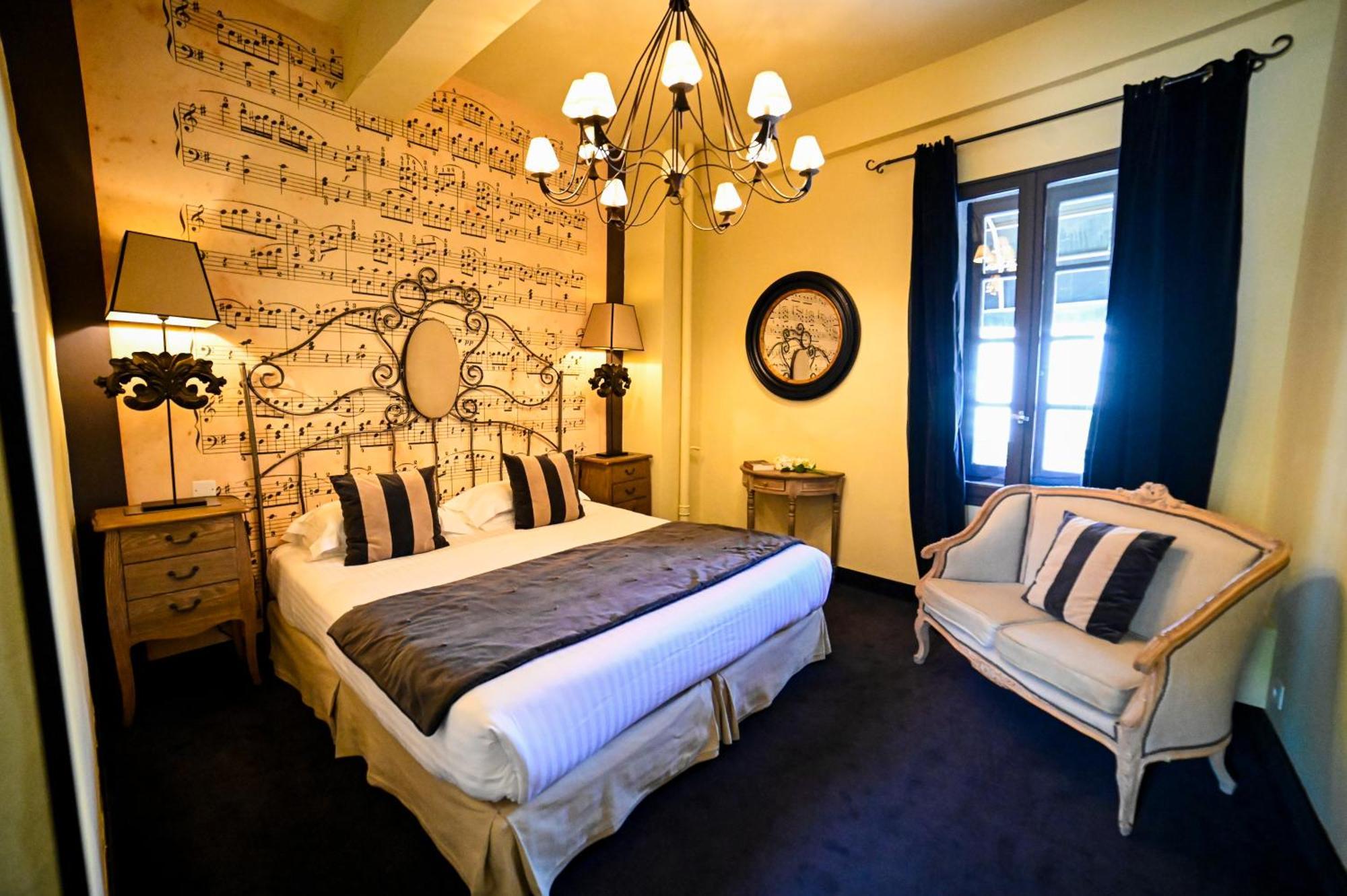 Hotel Gounod Saint-Rémy-de-Provence Esterno foto